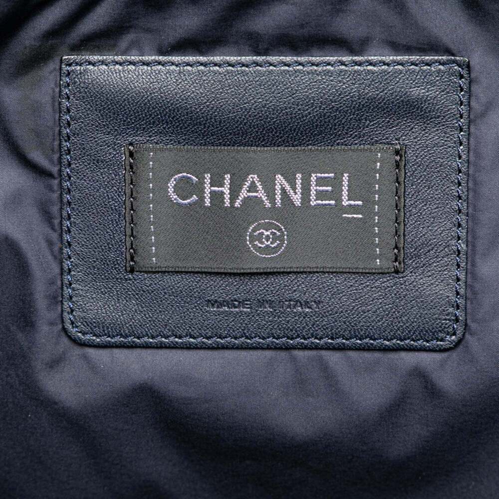 CHANEL Pink Shoulder Bag - Picture 5 of 7
